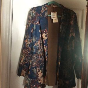 Very pretty size medium fall blazer